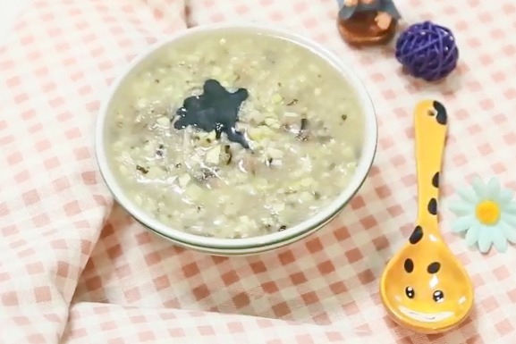 初哆咪辅食制作教程！宝宝敲肉羹！口水都流出来了！