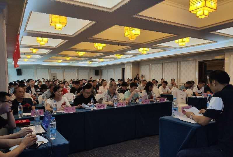 重庆市旅馆业协会第二届会员大会1日成功举办|不忘初心求发展  重庆市旅馆业协会第二届会员大会成功举办