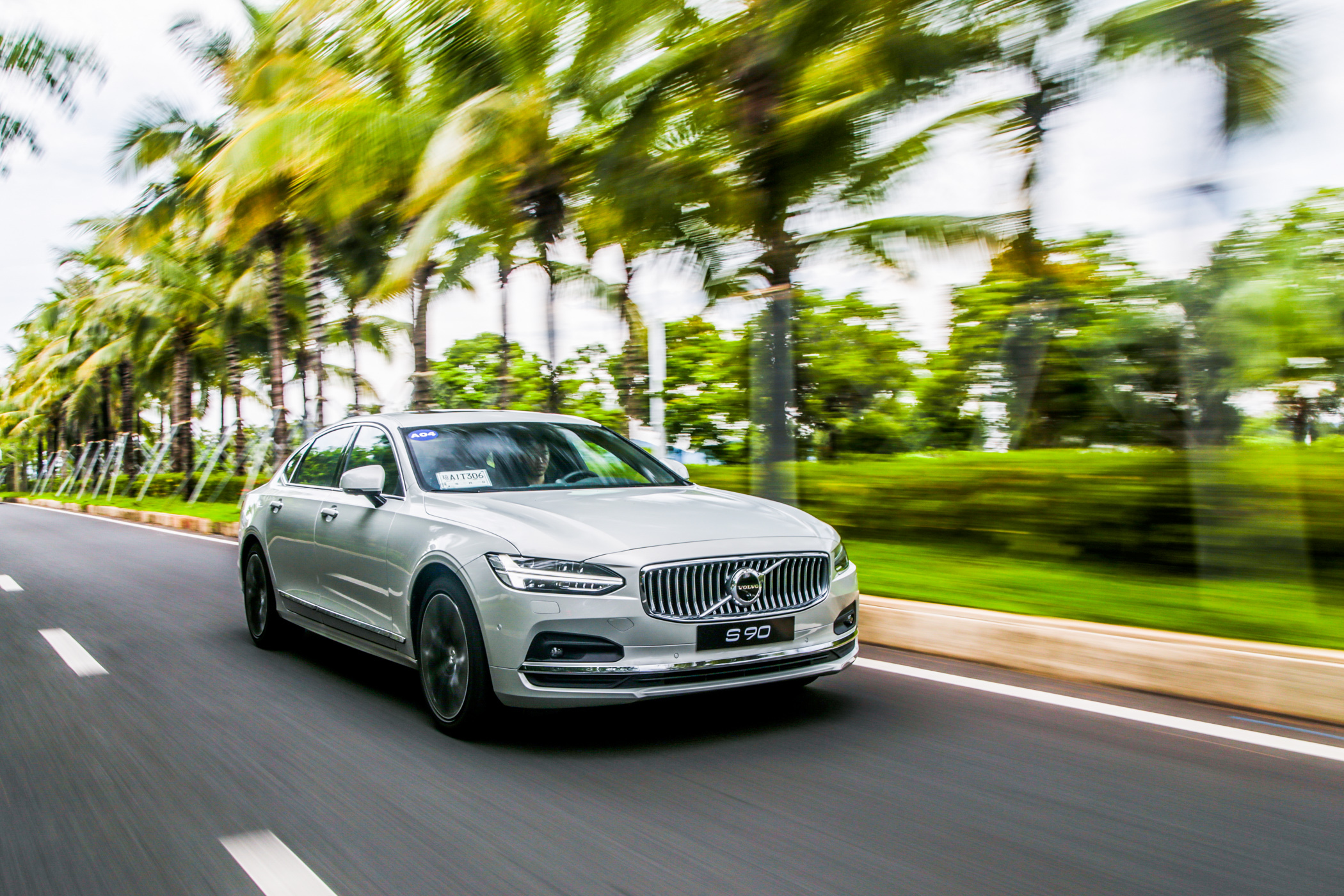 始于颜值衷于内在 试驾2021款沃尔沃s90 b5__凤凰网