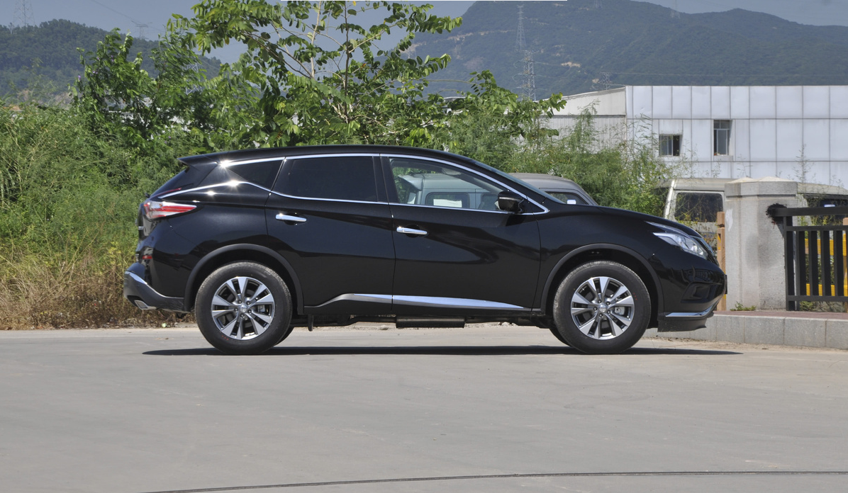 东风日产楼兰2019款25l两驱智联豪华版国vi