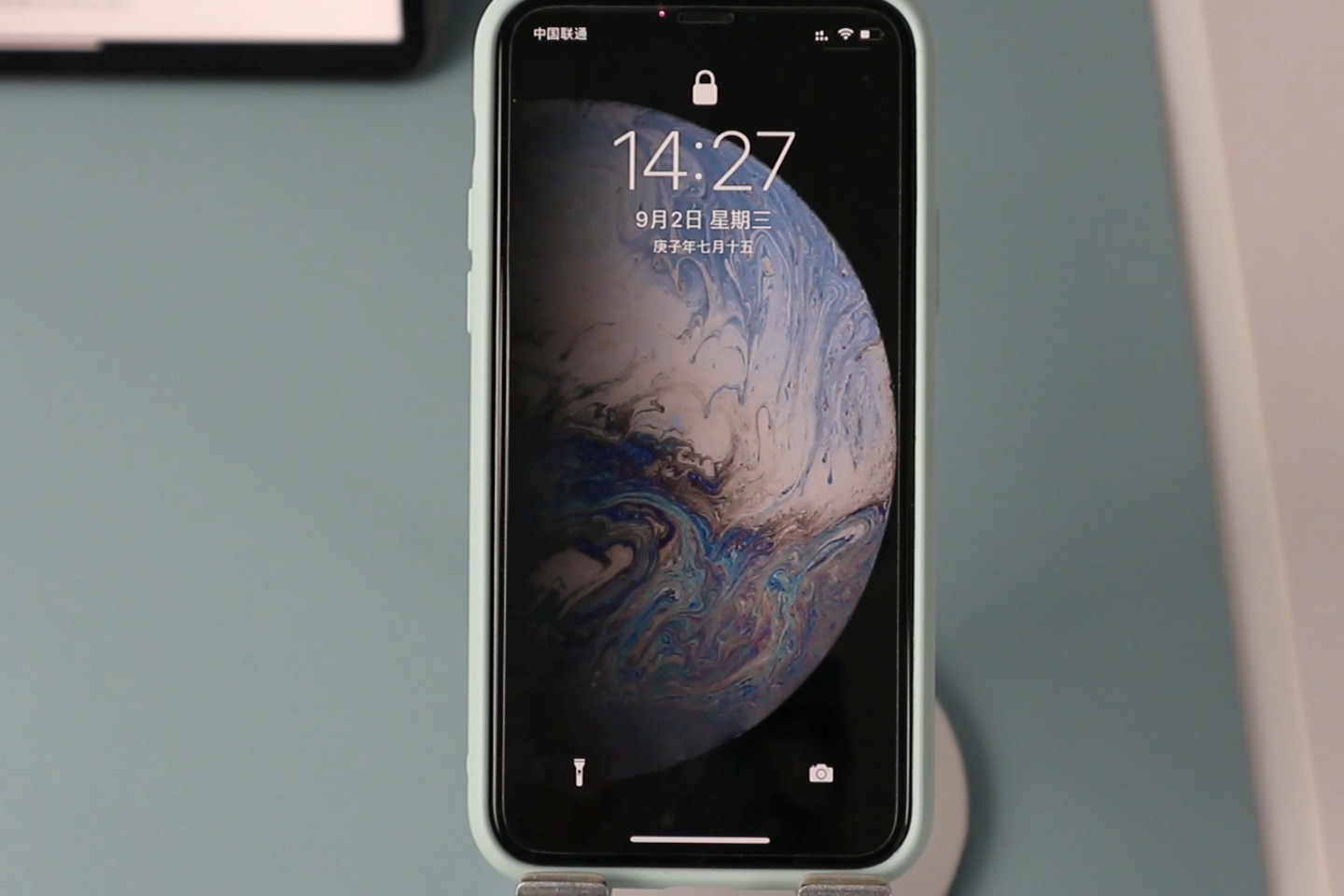 iPhone手机锁屏动态壁纸还能这么用？社交达人福音