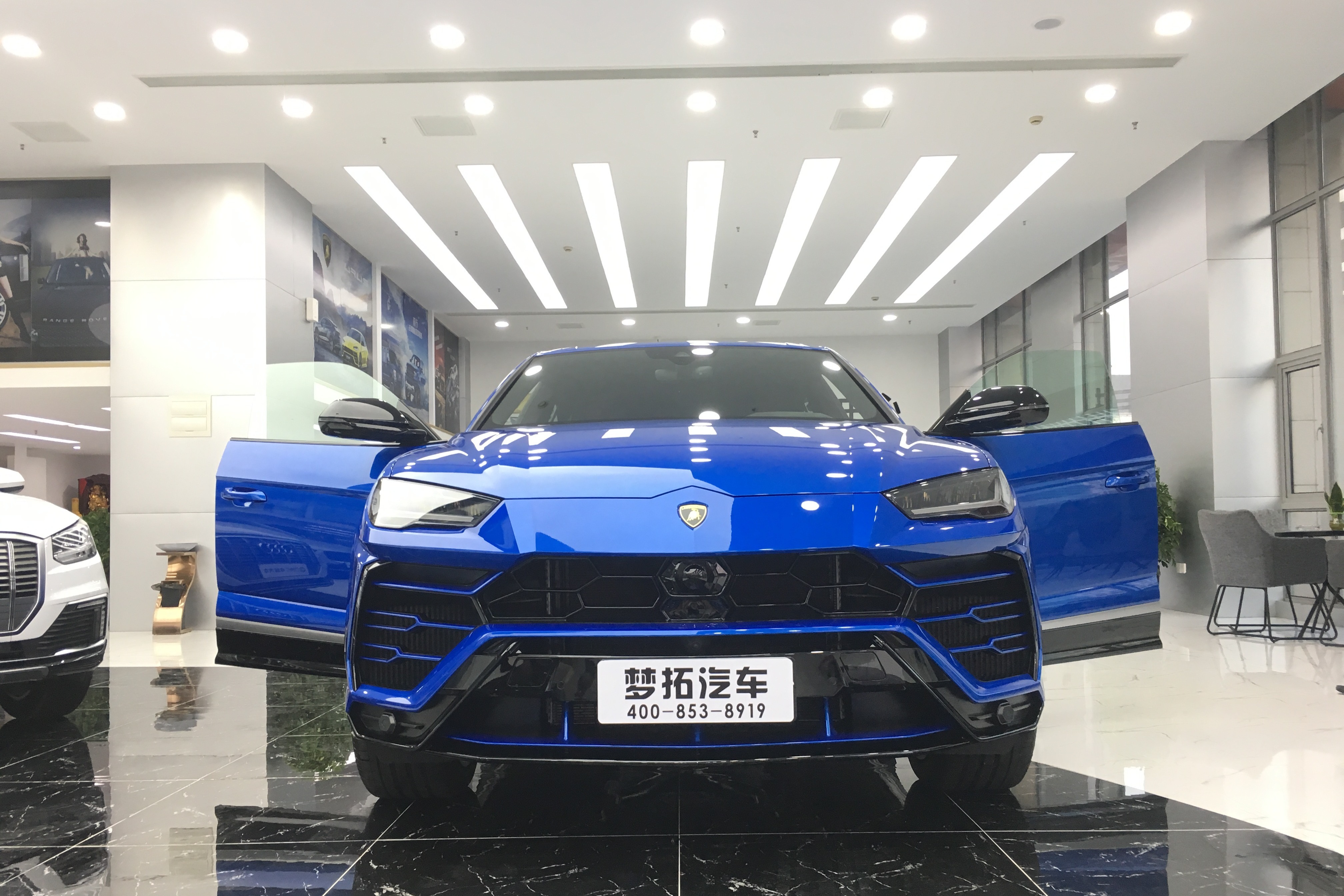 野牛SUV地表最强兰博基尼urus-百公里加速仅需3.6秒配豪华内饰