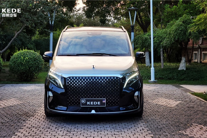 高顶隔断4座立标双拼限量版,圣母峰系列2020新款商务车发布