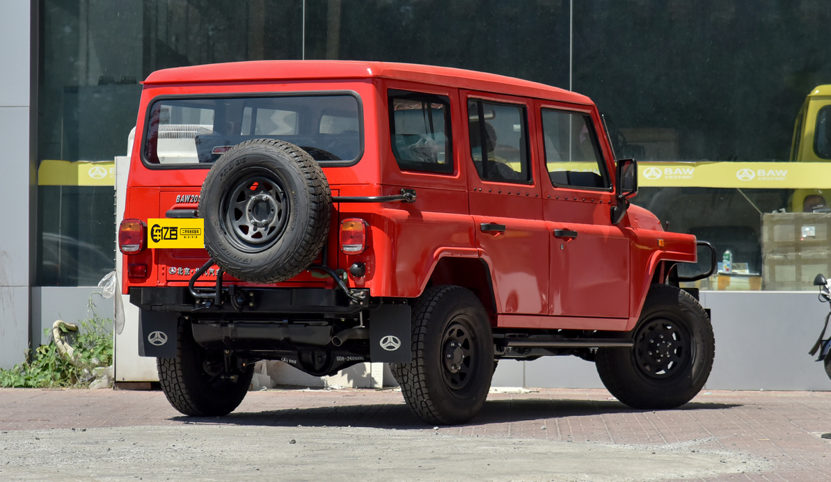 北汽制造 bj 212 2020款 1.5t 方门 硬顶 汽油 国vi