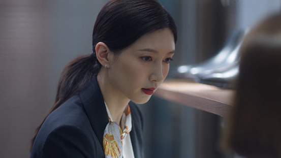 《三十而已》王漫妮生活精致有品位,为什么让人产生反感?