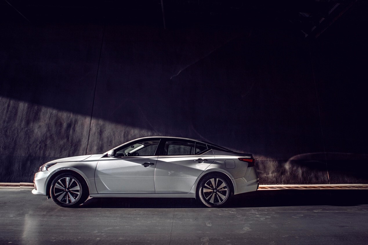 越级挑战哪家强 这台多万的车能享受更多高级感 凤凰网