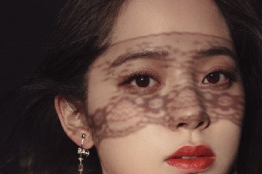 欧阳娜娜的美，削皮白色的鱼尾服