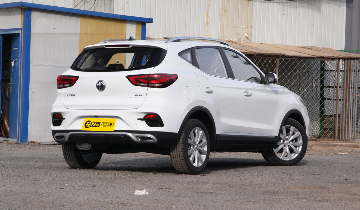 上汽集团 名爵zs 2020款 180dvvt cvt lite__凤凰网