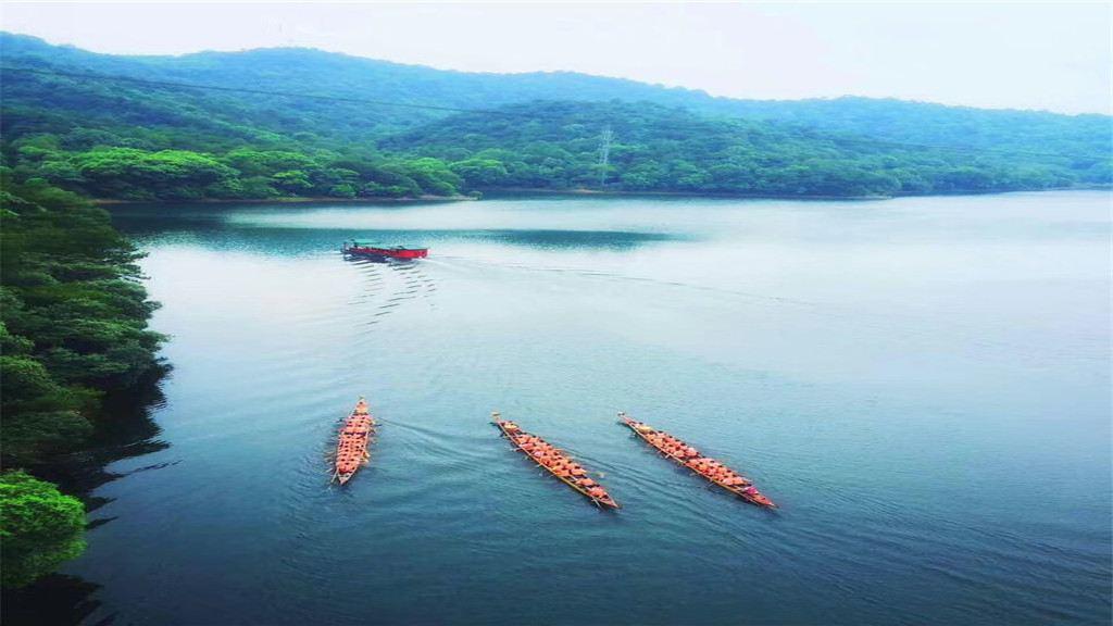 乐八途自由行带你游潇湘分享长沙十大必游景点（石燕湖）