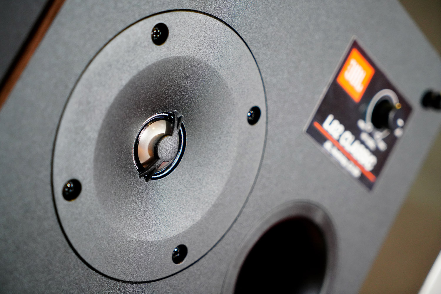 一門雙傑——jbl l82 classic & l100 classic