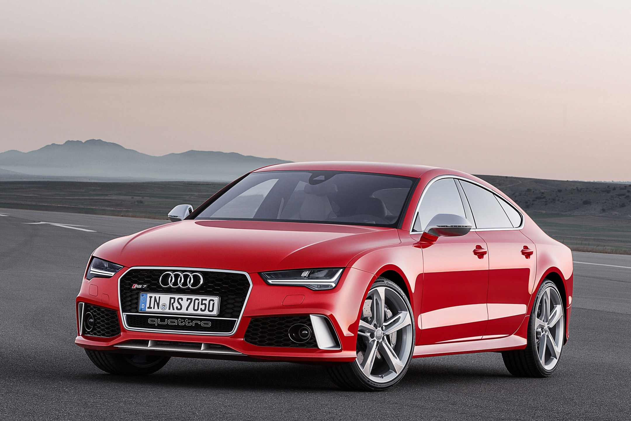 奥迪RS7 SPORT BACK-至高的西装暴徒