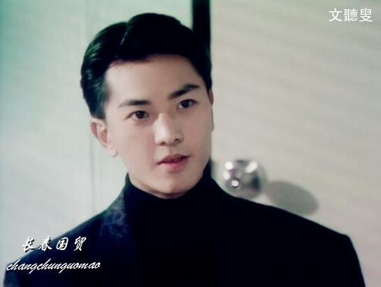 郑伊健30年前旧照曝光清新俊逸帅气逼人