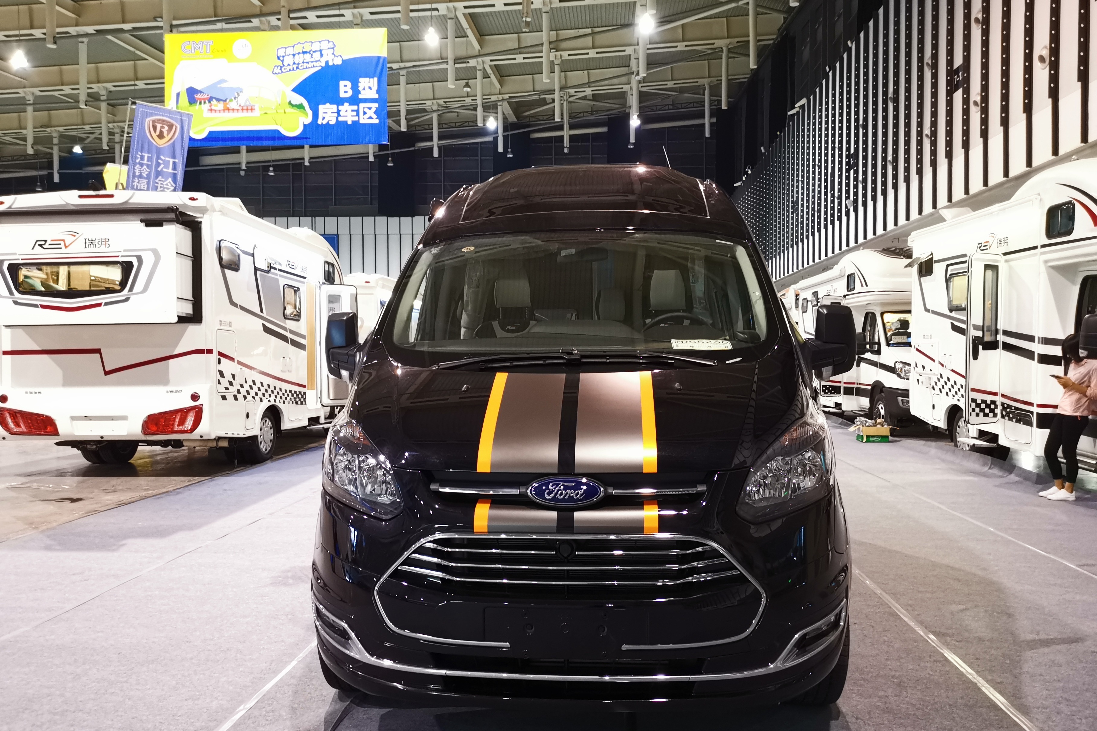 2020款福特新全顺B型房车 全新瑞弗启界R500震撼上市