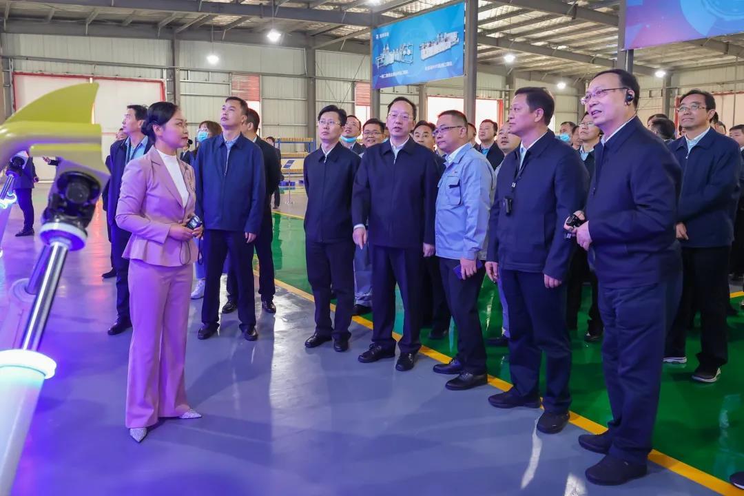 李乐成,郄英才带队考察 楚商产业园—"工业孵化器"__凤凰网