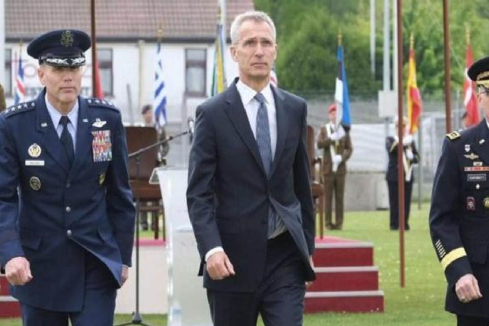 美军大麻烦来了，十几个上将被隔离，张召忠：损失堪比第3次大战