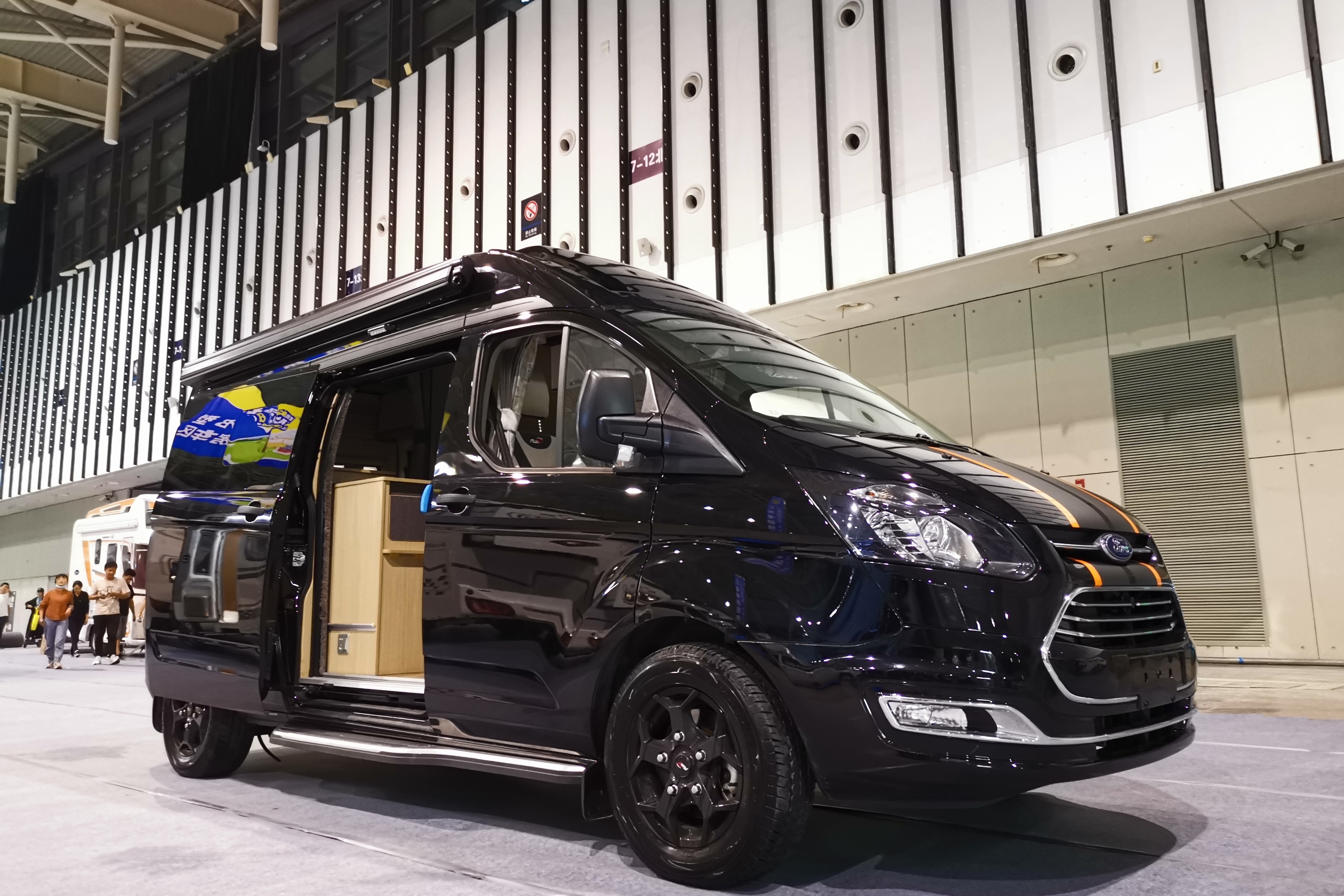 新款瑞弗新全顺b型房车瑞弗启界r500新款价格