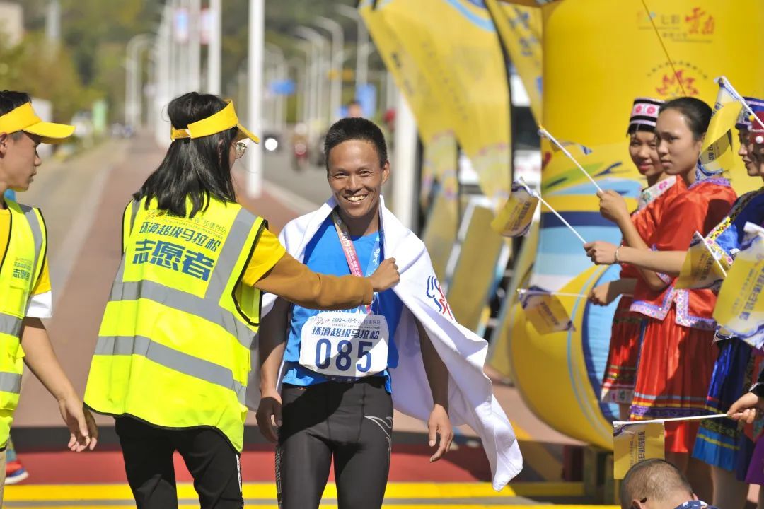 跑者故事丨谢占军:环滇超级马拉松,找回最美最真实的自己!