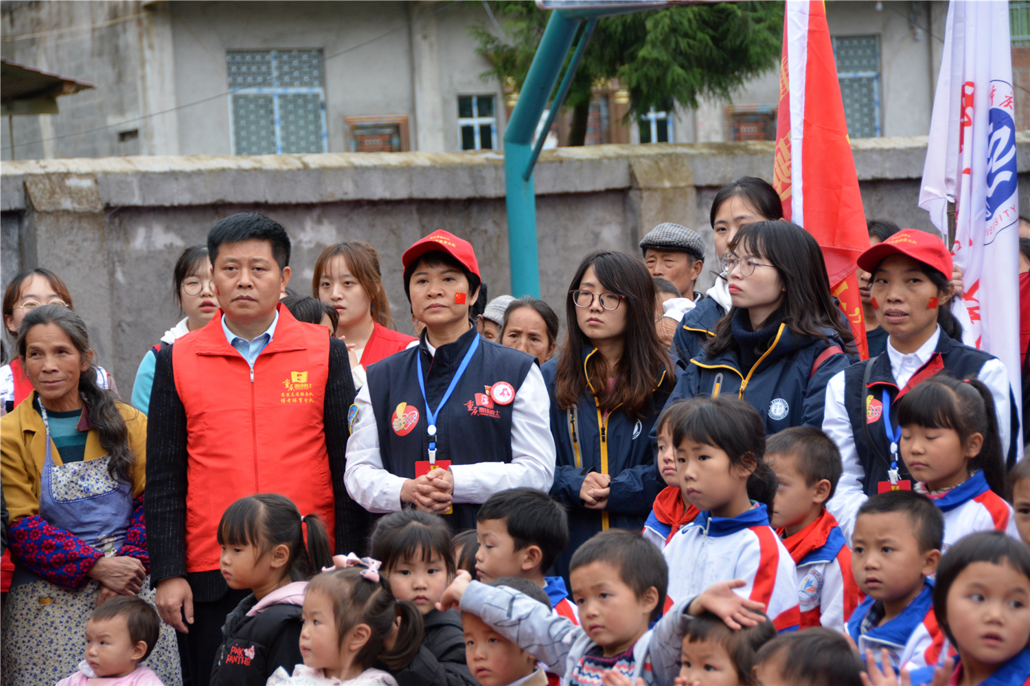 “爱心汇聚力量 真情共筑希望”公益捐赠活动17日酉阳后坪乡举行|“爱心汇聚力量 真情共筑希望”公益捐赠活动17日酉阳后坪乡圆满举行