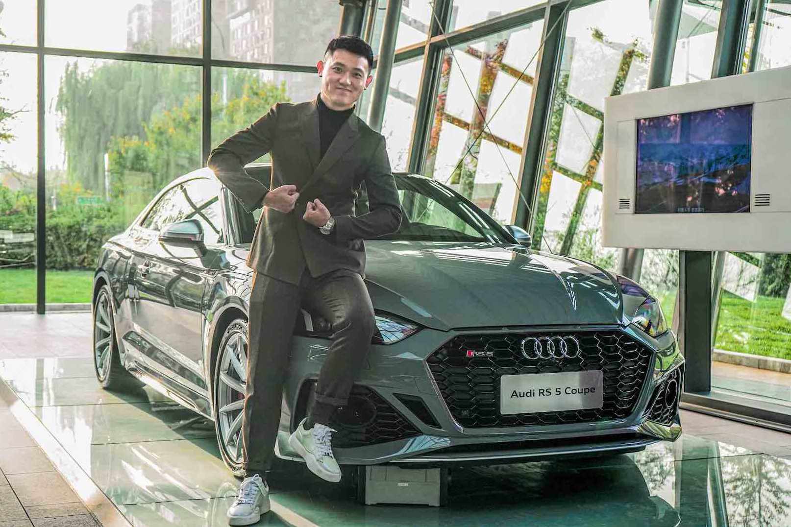 看“小号”西装暴徒凶猛且炸裂 静态体验奥迪RS5 Coupe