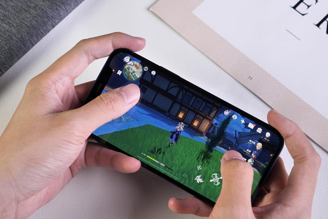 iphone 12能极致画质流畅玩《原神》吗?测试后发现.