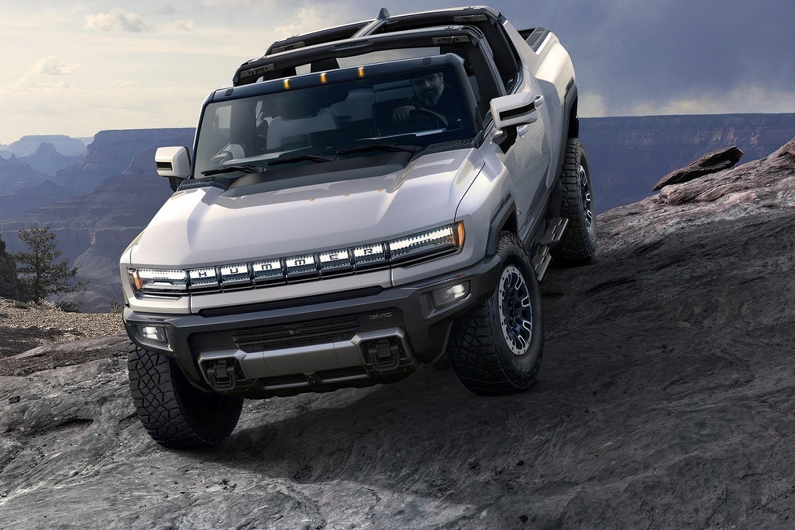 【百秒车讯】悍马归来！已升级到可以“横行霸道”的电动四驱皮卡