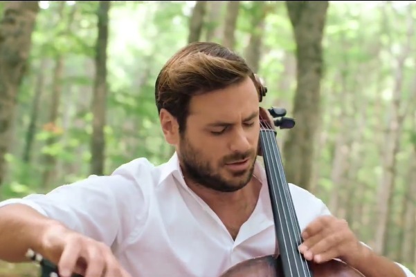 豪瑟大提琴演奏《天堂电影院》主题曲，永恒的感人旋律！