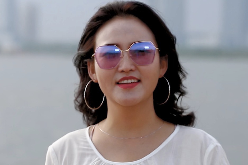 青年歌手苏雅拉斯庆演唱nutgiinsalih