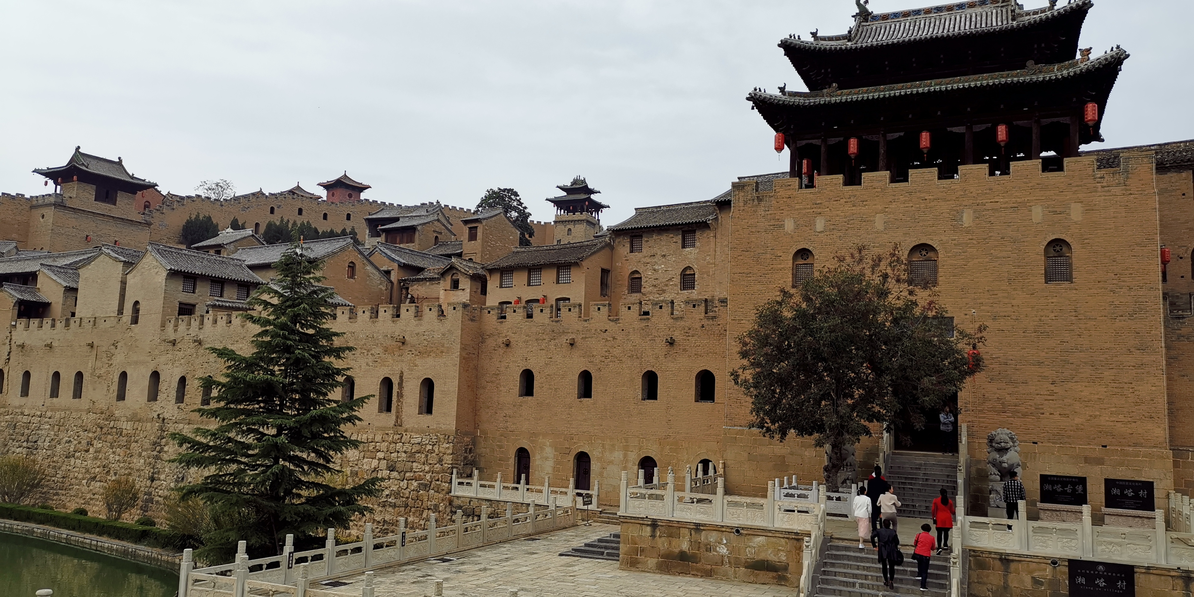 湘峪古堡位于山西晋城市沁水县东南郑村镇湘峪村.