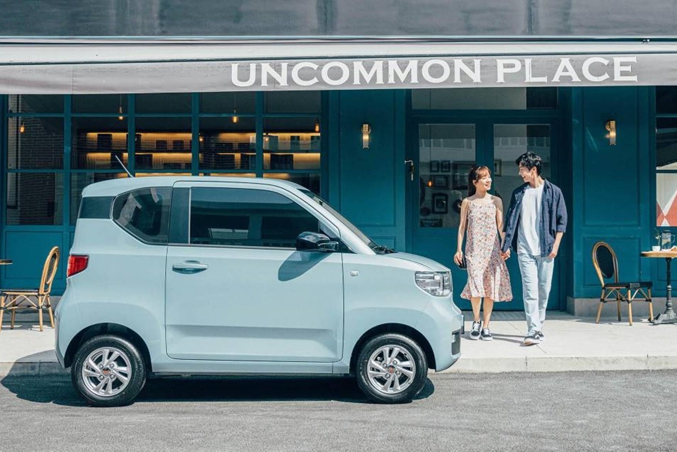 欧拉、宏光mini纯电微型车，打算卖给谁？【汽车说·汽车那点事】