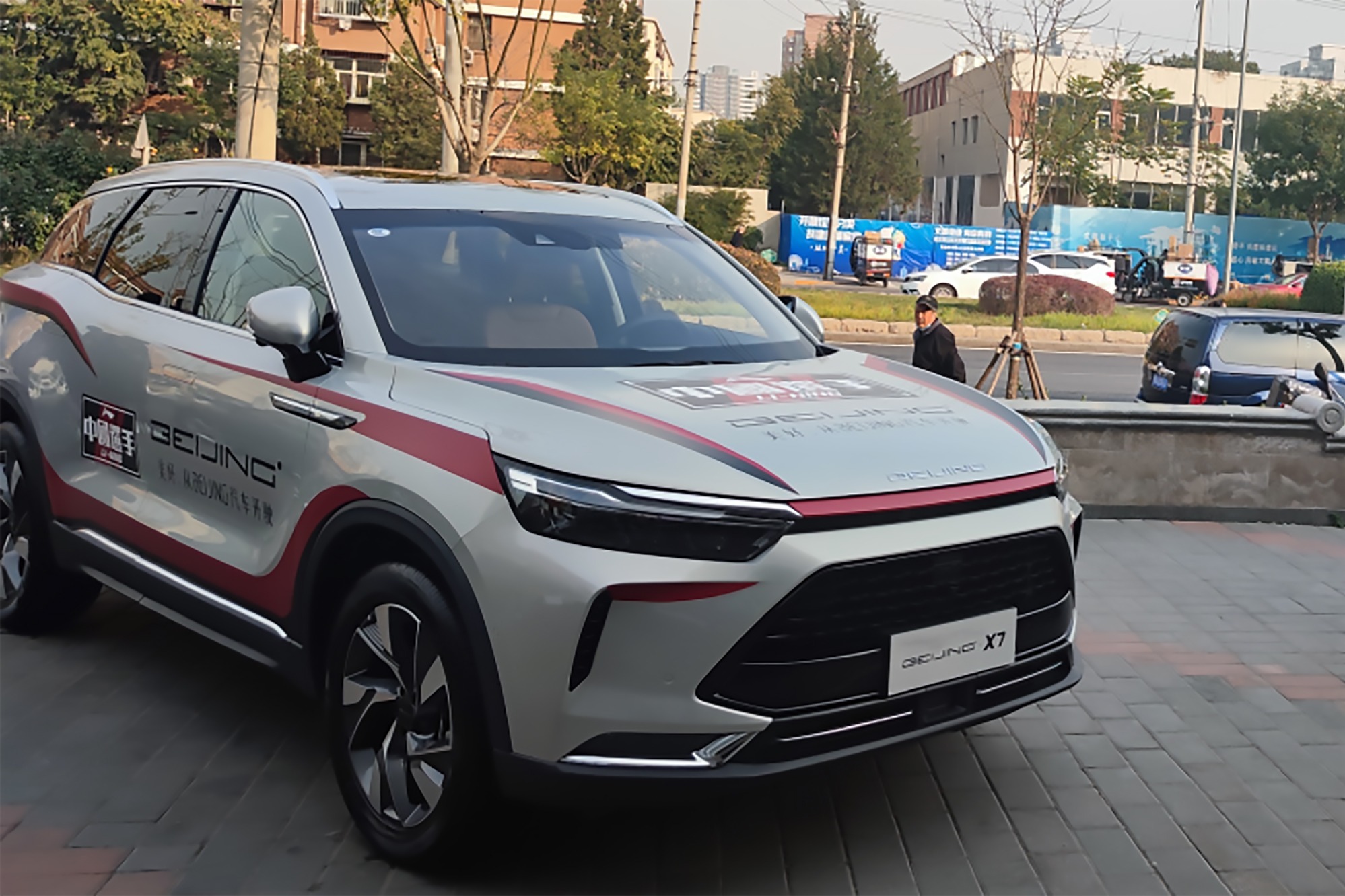 更年轻更智能 评价10万元左右suv——beijing x7