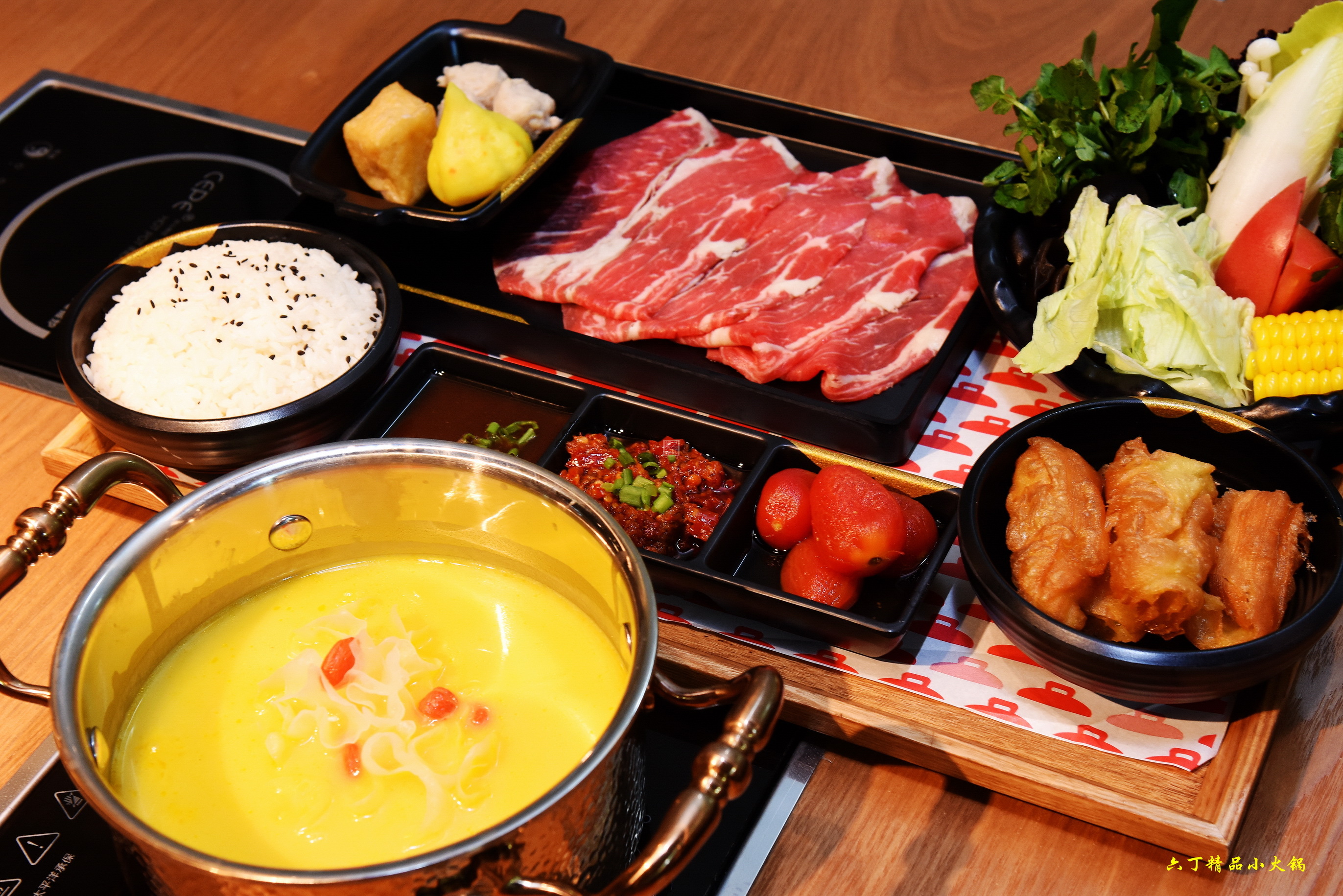 天气渐凉,来一顿暖暖的精品小火锅吧!__凤凰网