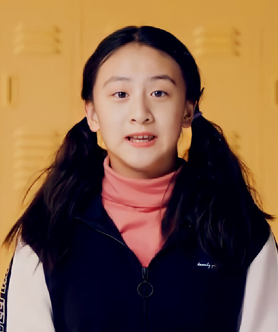 田亮12岁女儿近照曝光,五官精致清纯可人