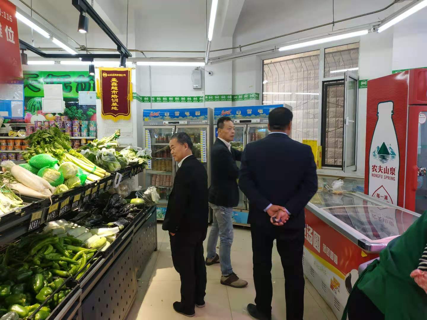 孟鑫超市有限公司创立于1995年,是济南市较早的连锁经营企业,定位于