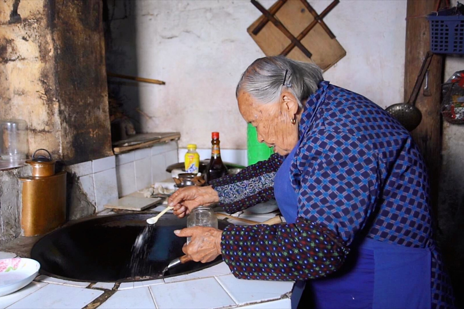 农村93岁老人有7个孩子大女儿要回家了看老人给女儿做啥吃的