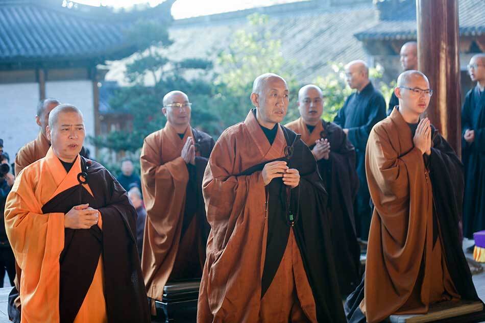 庄严殊胜，实拍雪窦山纪念太虚大师诞辰130年传供大典