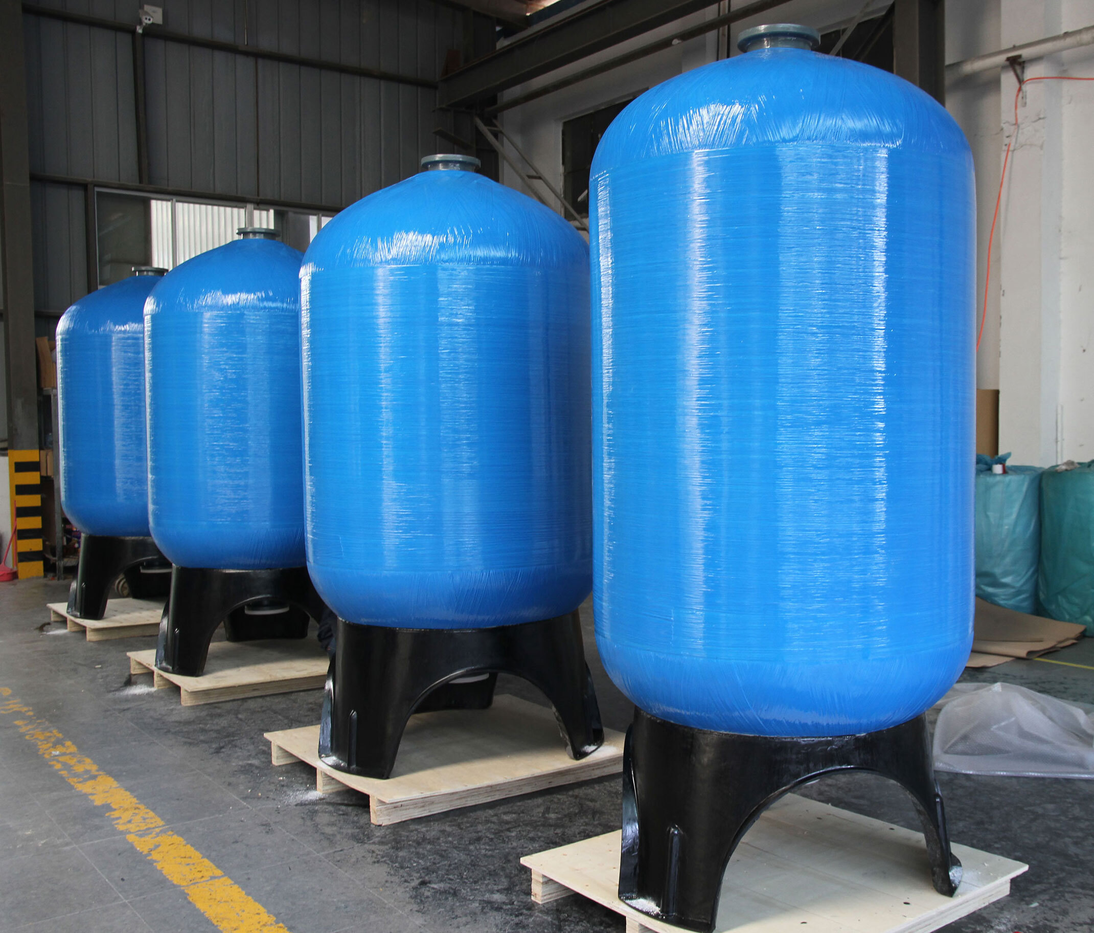 玻璃钢树脂罐的价格__凤凰网