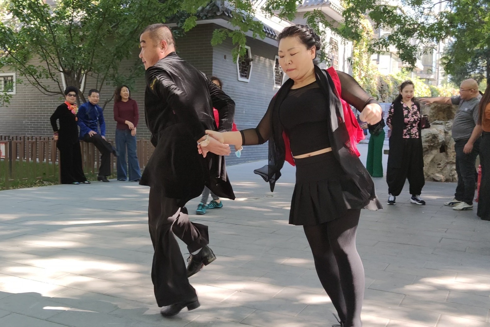 吉特巴又见山里红动感旋律好听优美舞步好看