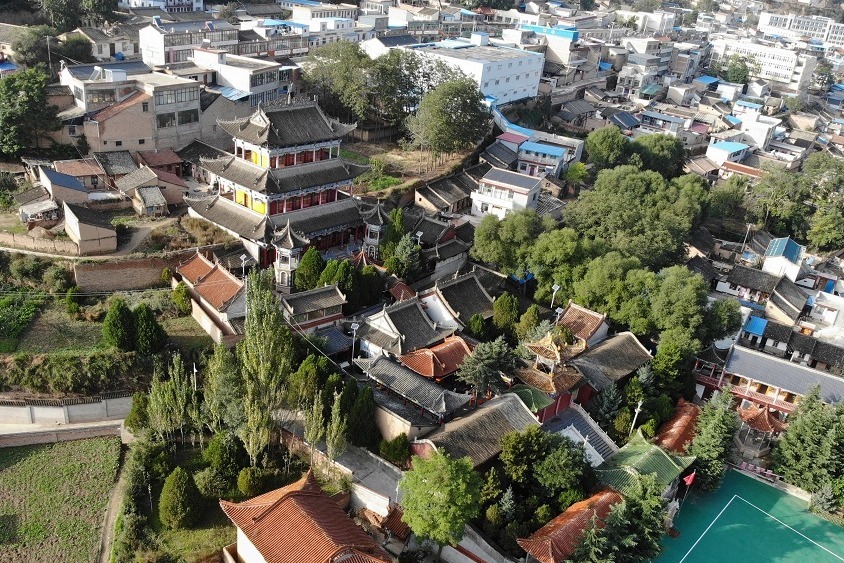 【图说甘谷】航拍甘谷秀金山白衣寺
