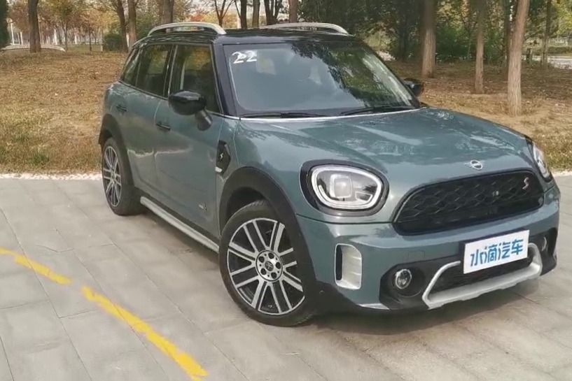 抢鲜看：MINI COUNTRYMAN“尤加利青”的车身颜色，复古又特别
