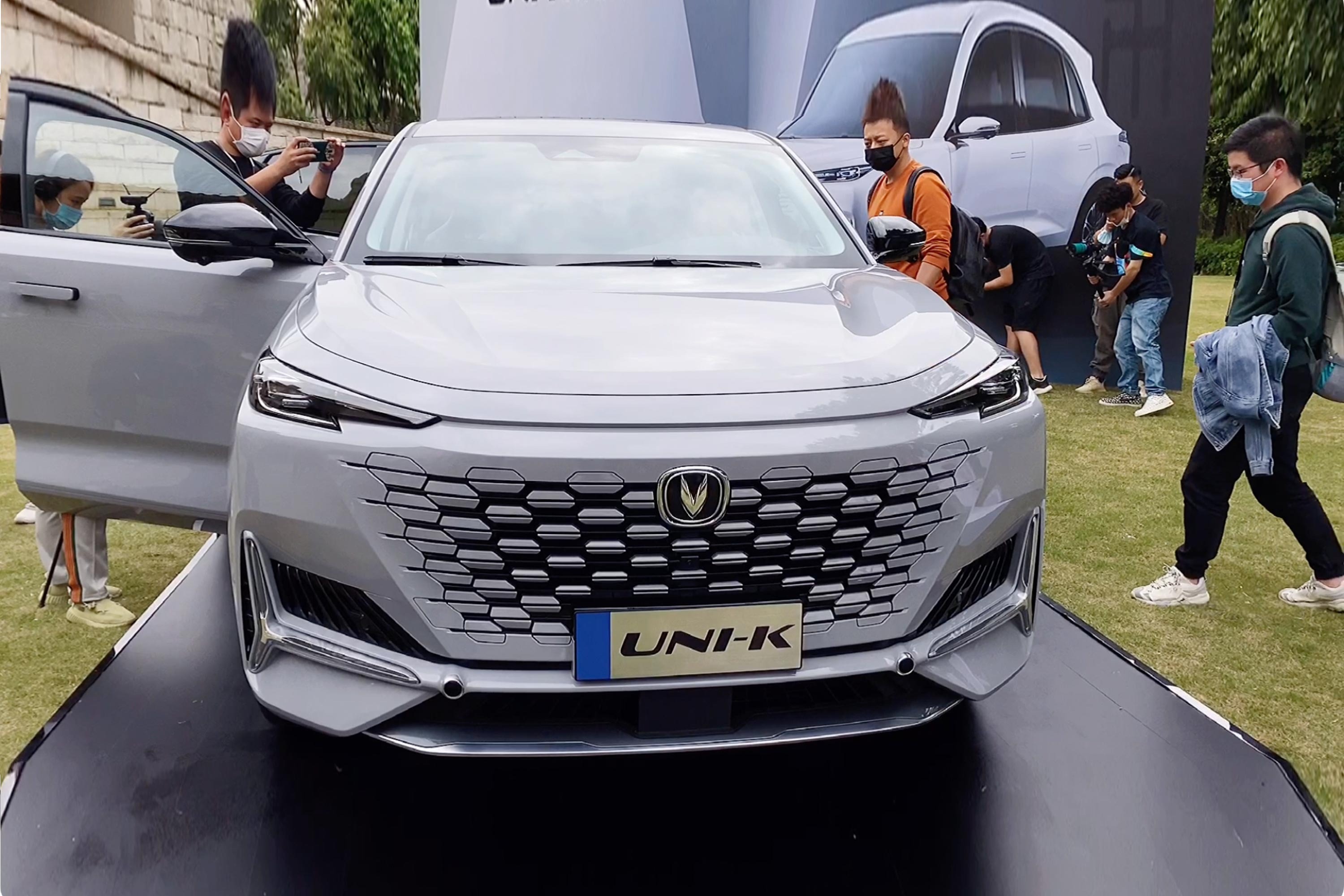 长安汽车unik正式亮相引力系列第二款车型更加惊艳