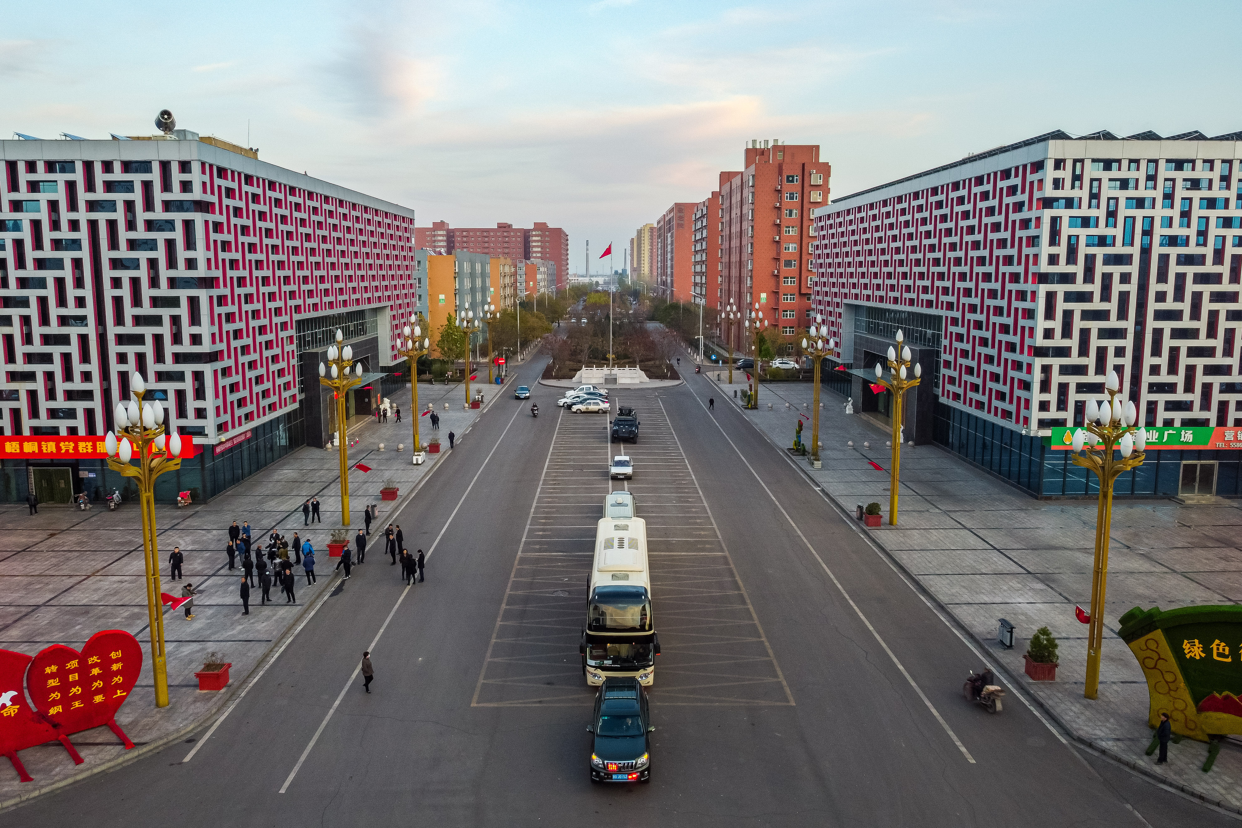 山西孝义:产城融合,梧桐新区生活区和工业区相分离__凤凰网