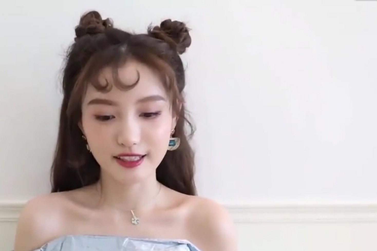 林小宅方否认与高昕恋情：不属实，只是朋友聚会