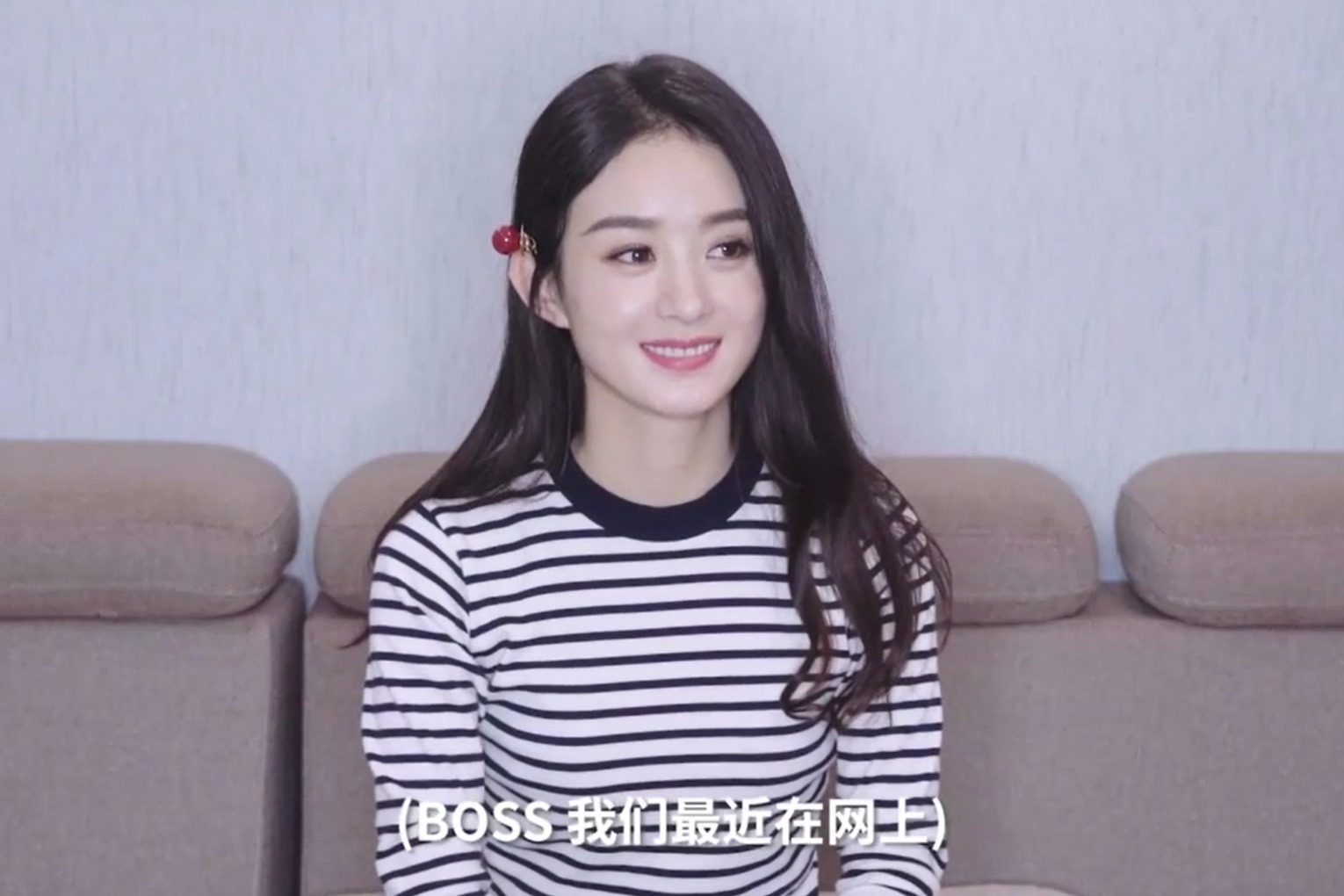 赵丽颖工作室颖业笔记之企鹅冰块，网友：游戏黑洞不存在了？