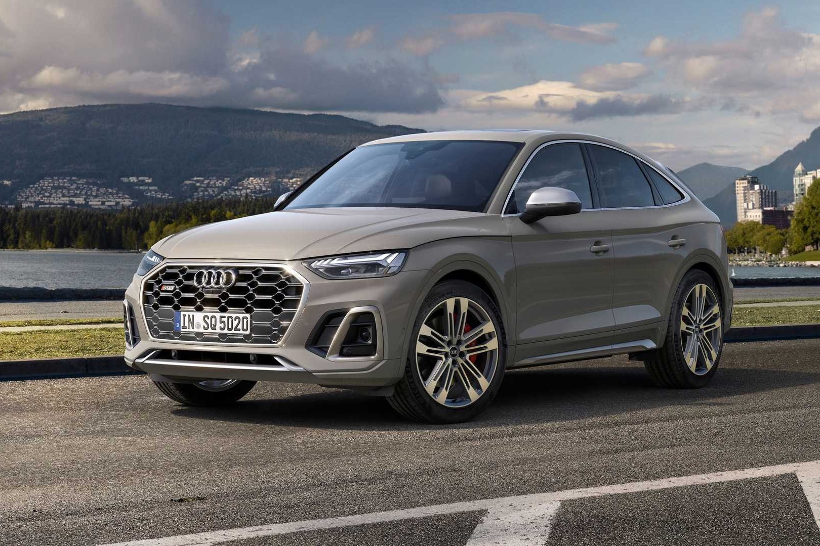 奥迪SQ5 Sportback TDI官图曝光；长安UNIT改装版正式发布_凤凰网视频_凤凰网