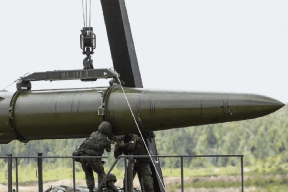 伊朗将购买俄罗斯的伊斯坎德尔导弹，要与美国开战了？