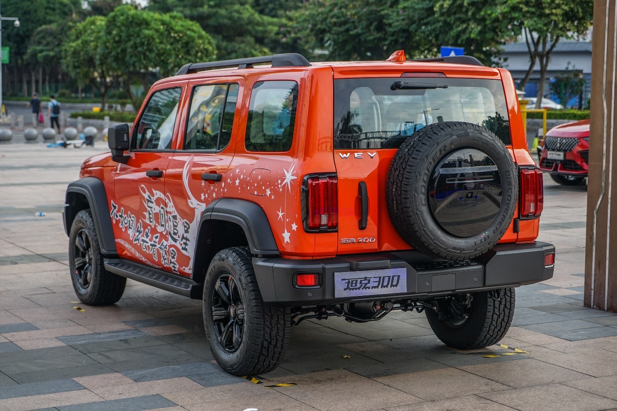 兼顾智能与豪华的越野车 试驾wey坦克300