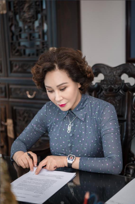 马小秋新战绩!英文版《秋言物语》广受欢迎!