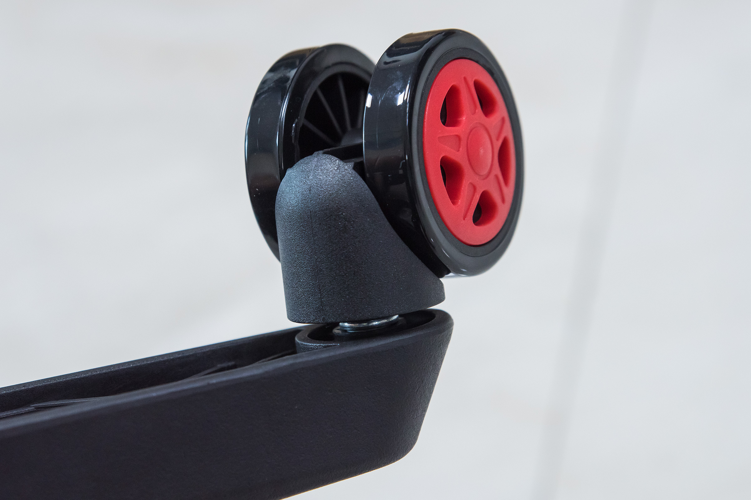 久坐不闷热,安德斯特神盾王座电竞椅评测__凤凰网