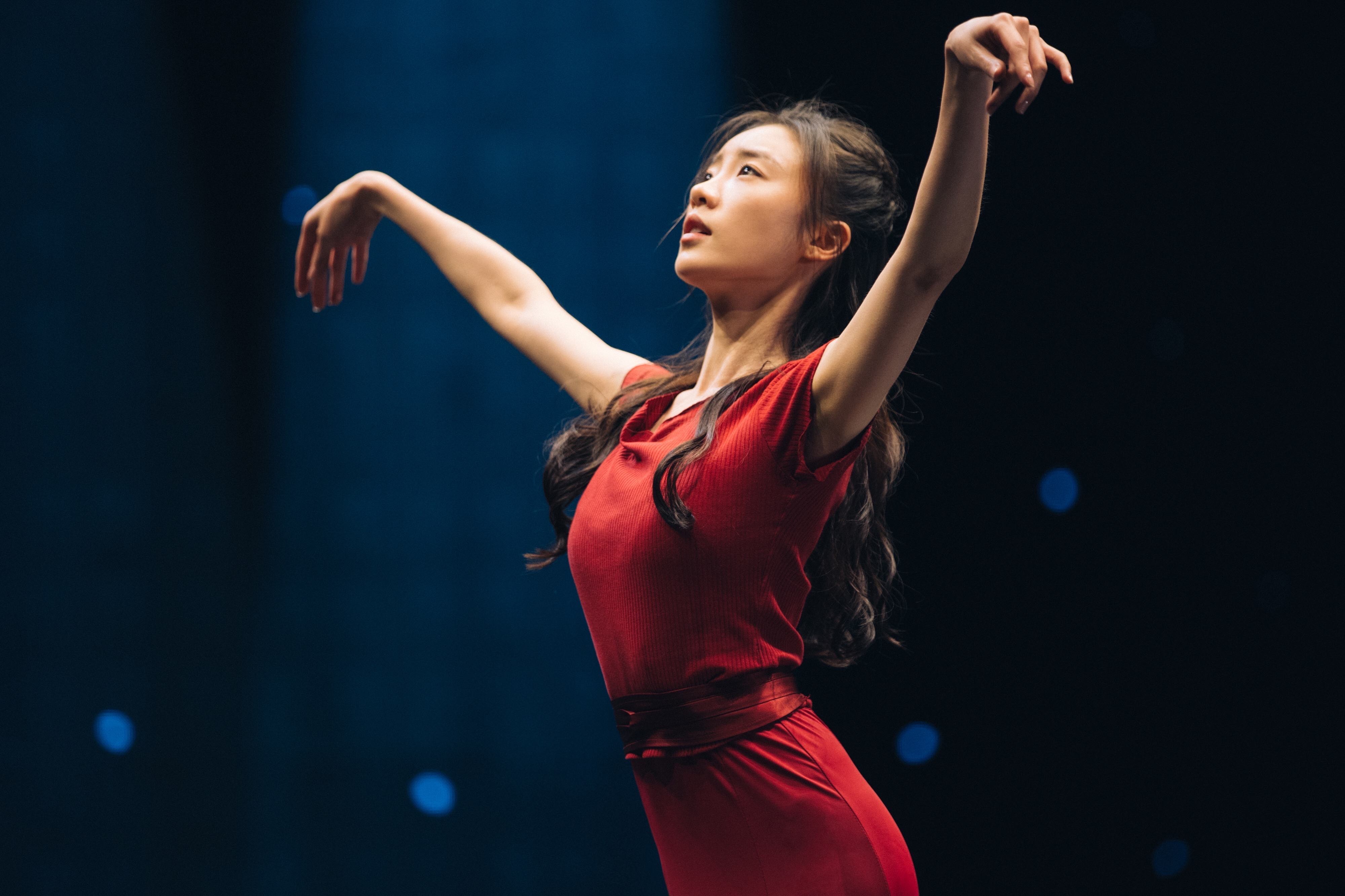 昨晚播出的终极就位盛典上,张月作为尔冬升导演组唯一