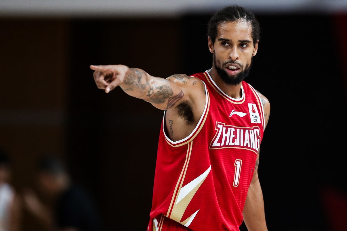 cba第16轮五佳球兰兹博格负角度跳投绝杀张镇麟上演滑翔暴扣